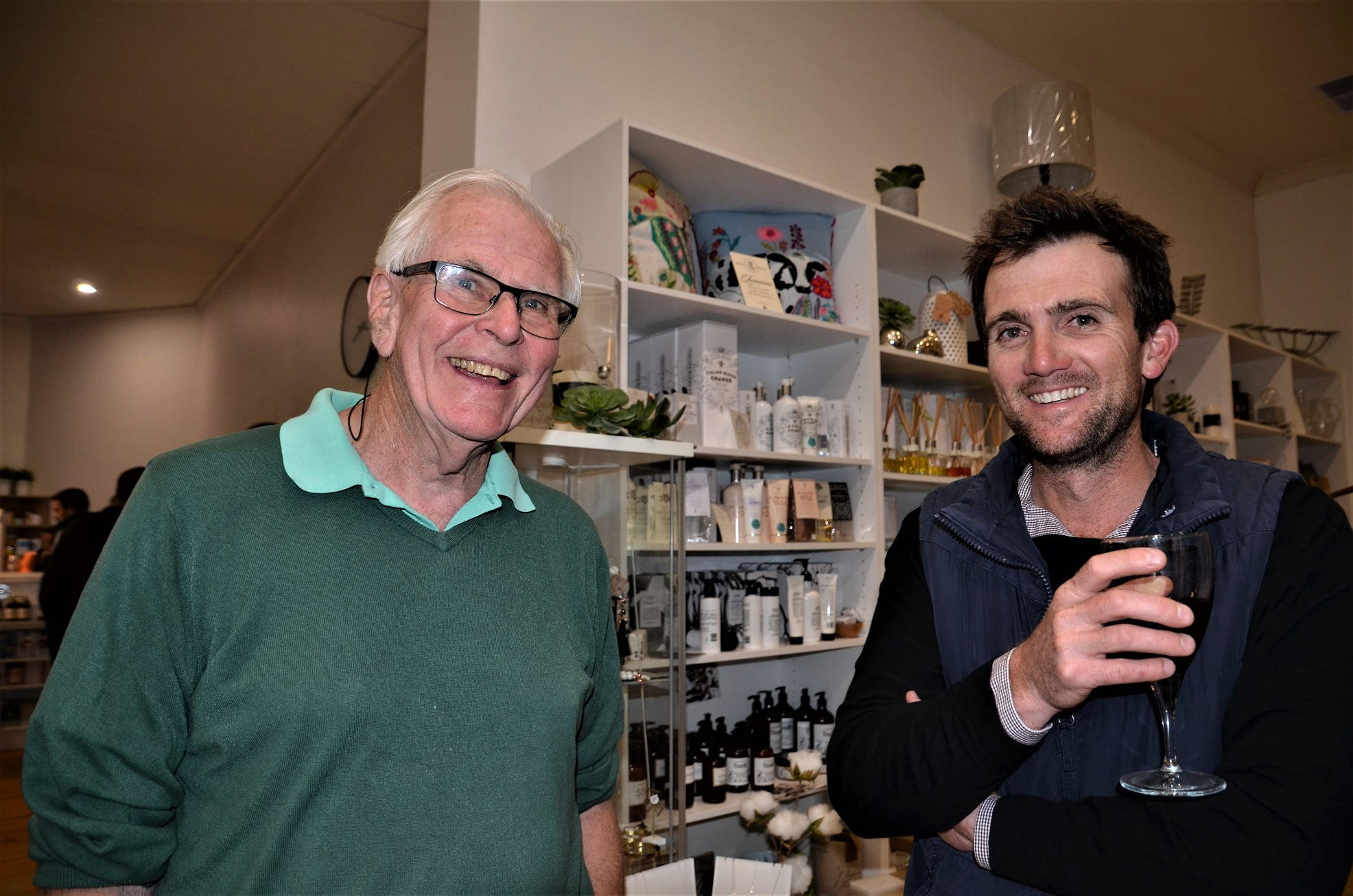 Professor John Hamblin and grower member Scott Manser.